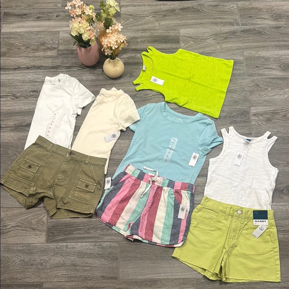 Sale!! NWT - OLD NAVY - L(10/12) Bundle!!